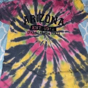Tie dye women’s medium arizona shirt